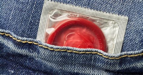 Fafanje brez kondoma za doplačilo Najdi prostitutko Kamakwie